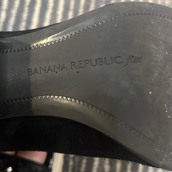 Banana Republic Black Ankle Boots with Pointed Toe and Textured Fabric - Picture 2 of 10